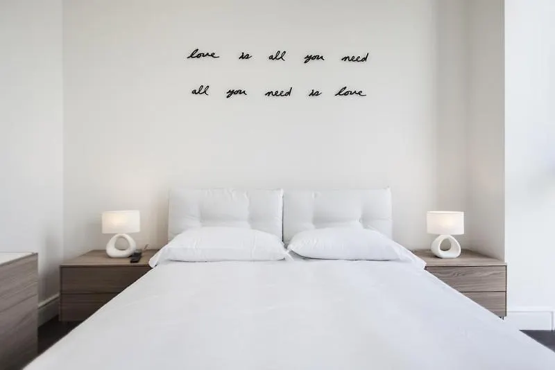 Hemeras Boutique House Penthouse Solaria Milán 4*,